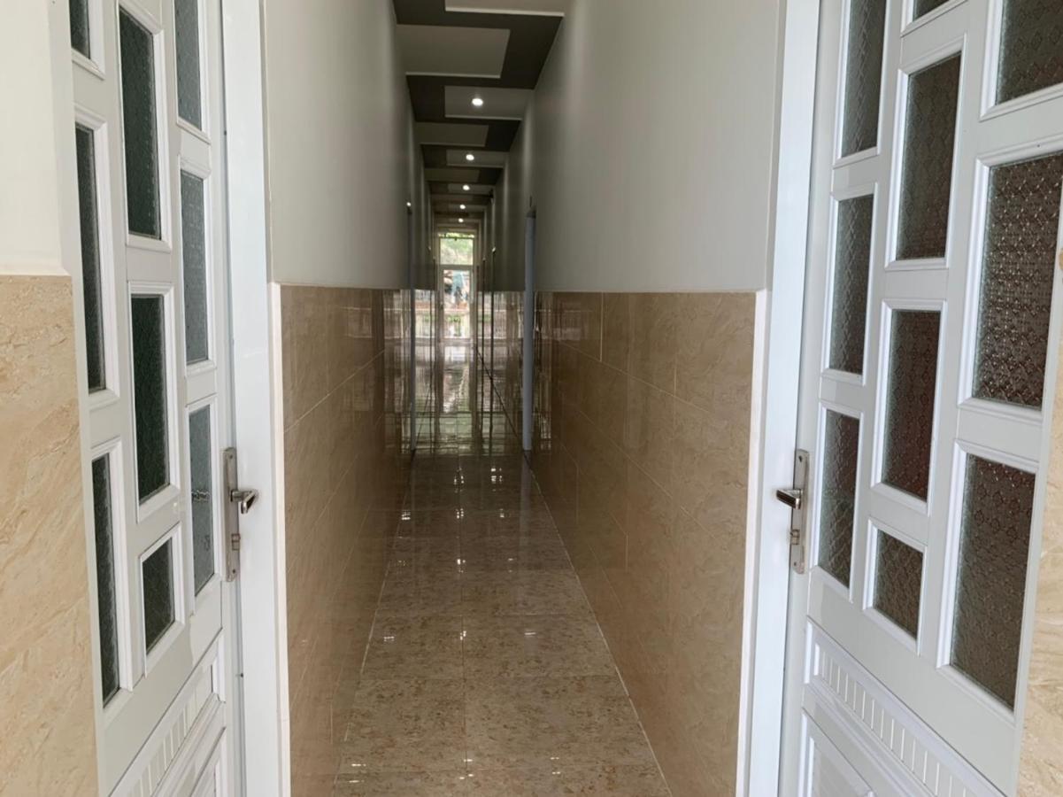 Nha Nghi Ty Hoa Nam Du Bed & Breakfast Exterior photo
