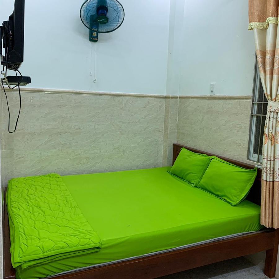 Nha Nghi Ty Hoa Nam Du Bed & Breakfast Exterior photo